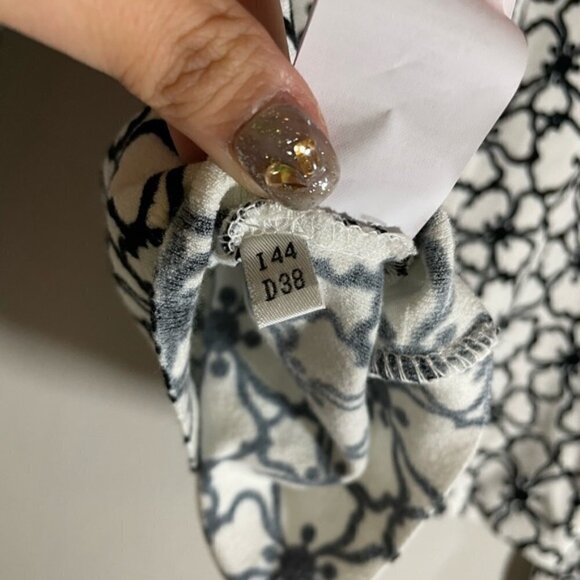 Bluemarine Italy Floral Black White Cardigan size I44 - Picture 7 of 9